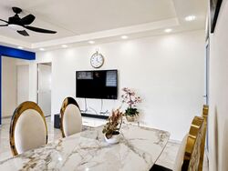 Blk 733 Tampines Courtview (Tampines), HDB 4 Rooms #577081991